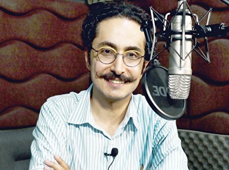 رادیو رسانه‌ای پر رمز و راز